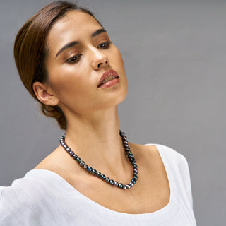Black Pearl Necklace