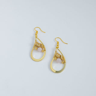 Dewdrop Earrings (Blush)