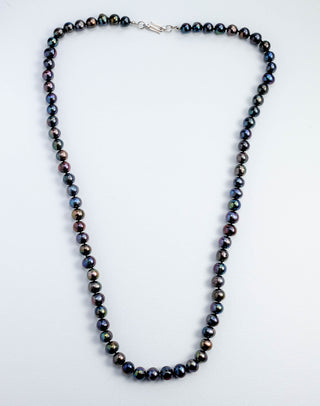 Black Pearl Necklace
(Long)