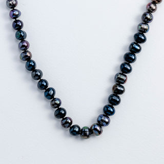 Black Pearl Necklace